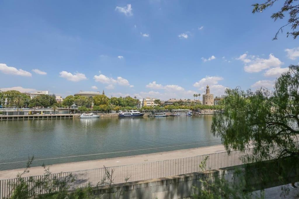 Riverwalk - Puente Triana Apartament